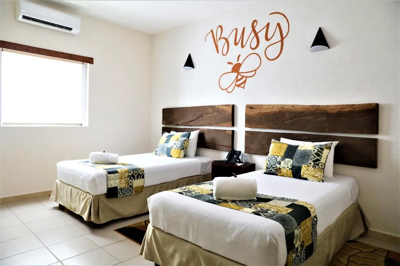 ***  Hotel 12 Bees By Kavia Playa del Carmen Messico