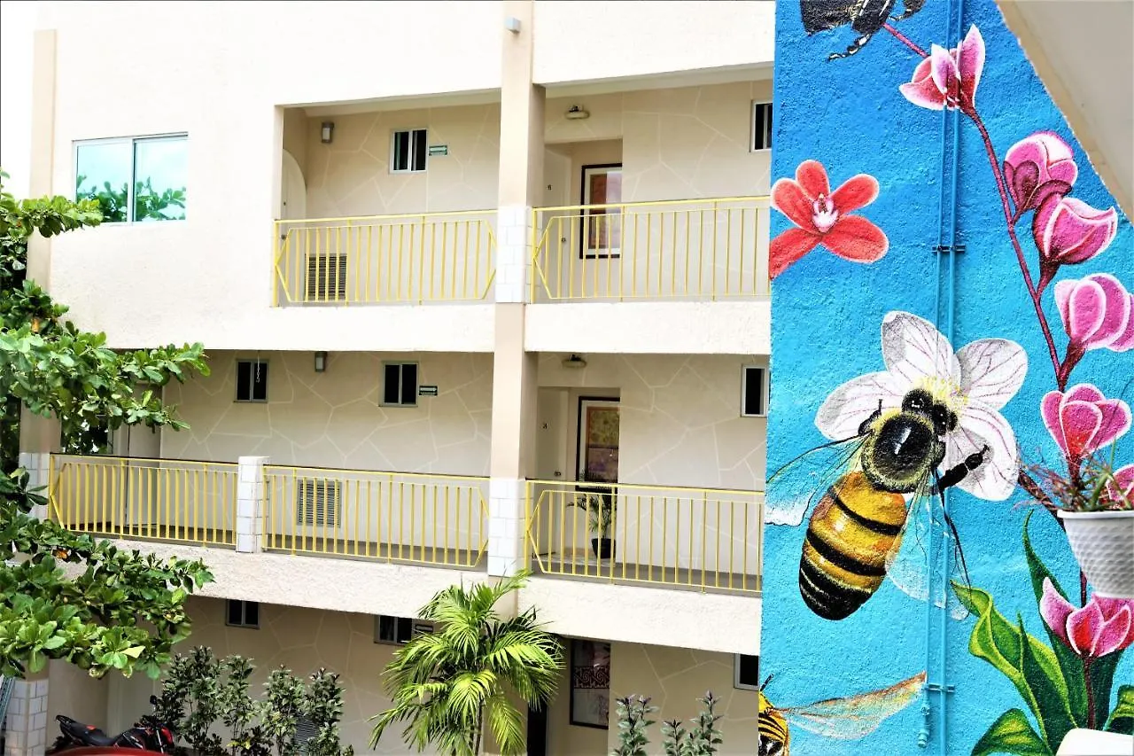 Hotel 12 BEES Playa del Carmen