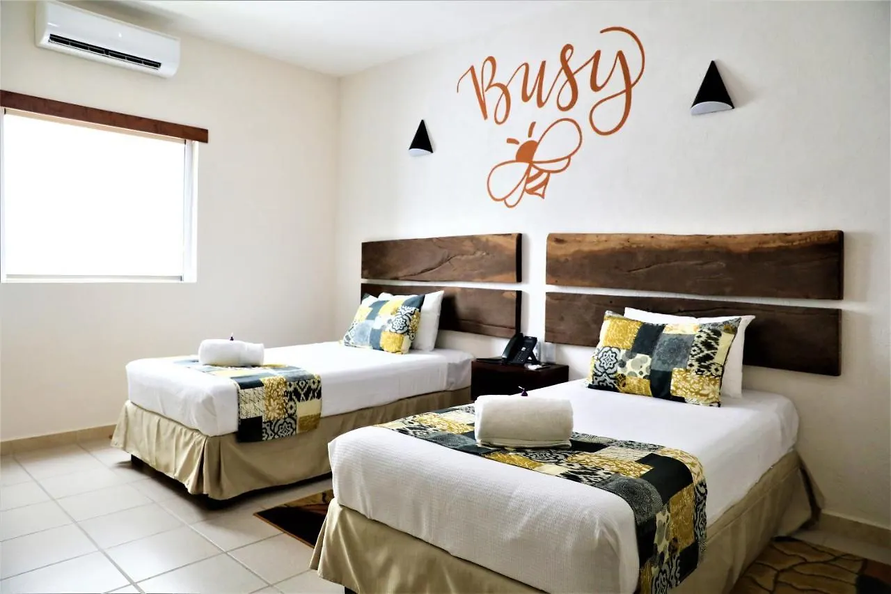 ***  Hotel 12 BEES Playa del Carmen Mexico